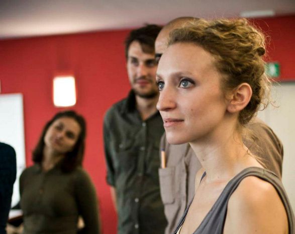 Image for Témoignage : Mélanie SUEUR nous parle de l'engagement des jeunes en Europe