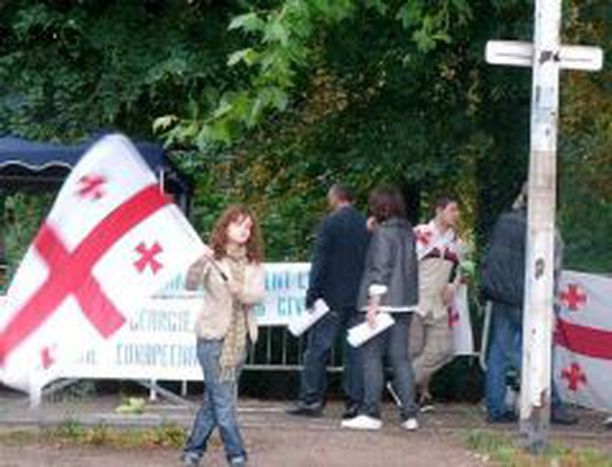 Image for Die Georgier in Straßburg mobilisieren sich