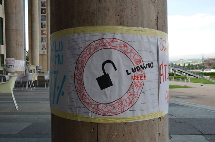 Image for Szakmai párbeszéddel az autonómia visszaszerzéséért