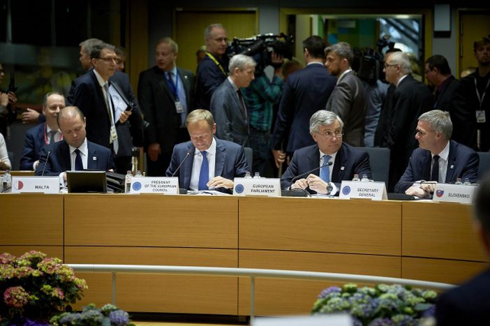 Image for Brexit : à table !
