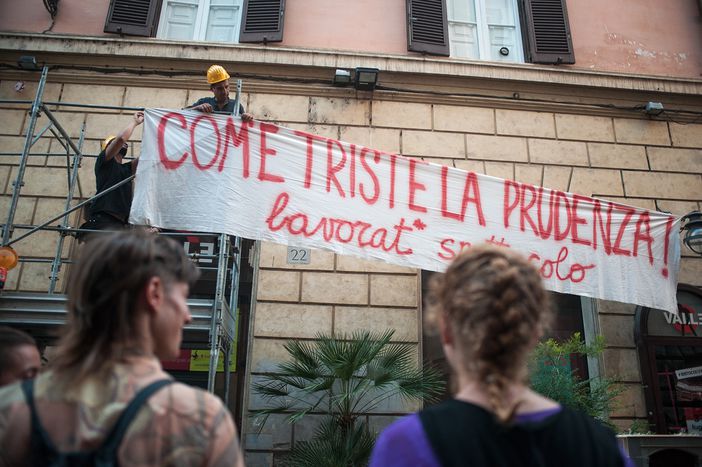Image for Rideau sur le Teatro Valle après 3 ans de résistance