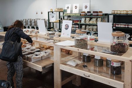 Image for BelgoMarkt, le supermarché local de Bruxelles