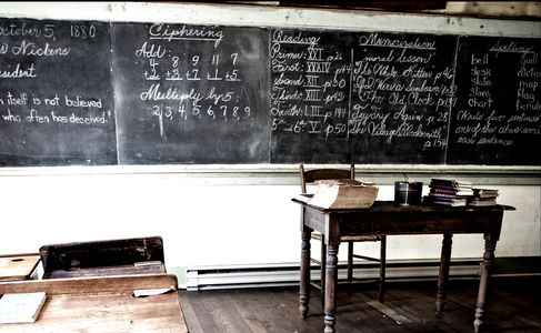 Image for Bringing up multilingual children