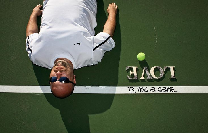 Image for Roland-Garros en classe-éco : ode au « Visiteur du soir »
