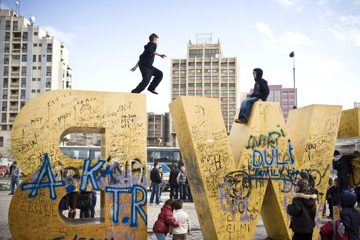 Image for Kosovo, Año Tres: Nuevos acordes contra viejos desacuerdos (15 imágenes)