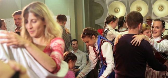 Image for "Tanzet und mehret euch": Orban möchte mehr Kinder von den Ungarn