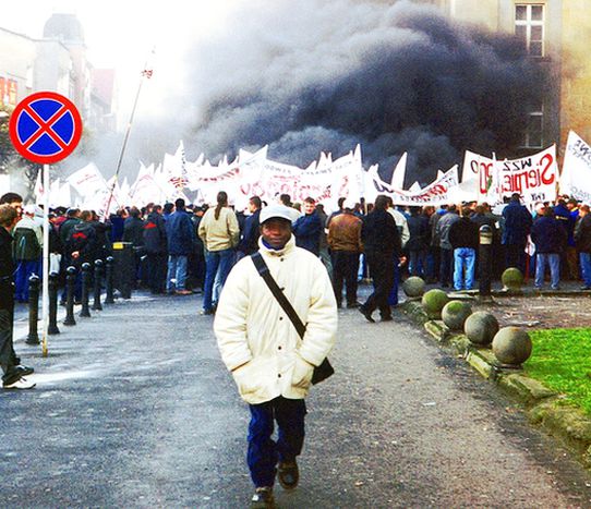 Image for Solidarnosc tourne le dos à 1989 