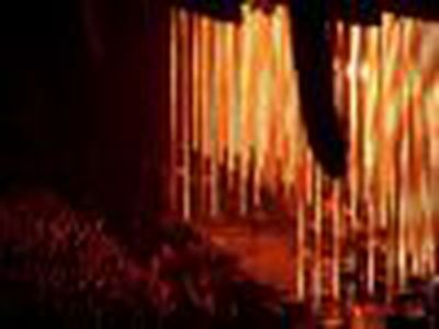 Image for Concert de Radiohead à Bercy : Tibet, marionnettes et lumières