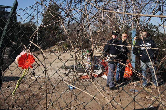 Image for Camp de Roms à Rome : après l'incendie, l'expulsion