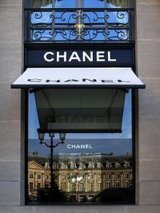 Image for H&amp;M et Zara : des podiums à la rue
