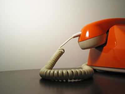 Image for „Halo, chcę się zabić” – o stażu w telefonie zaufania