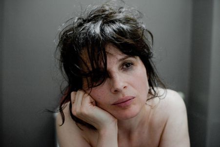 Image for Juliette Binoche in 'Das bessere Leben': Studentin zu verkaufen