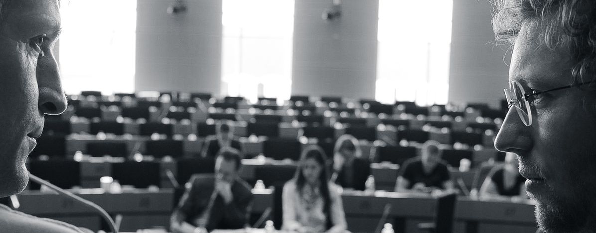 Image for 'Democracy': Black Mirror in der Brüssel-Blase