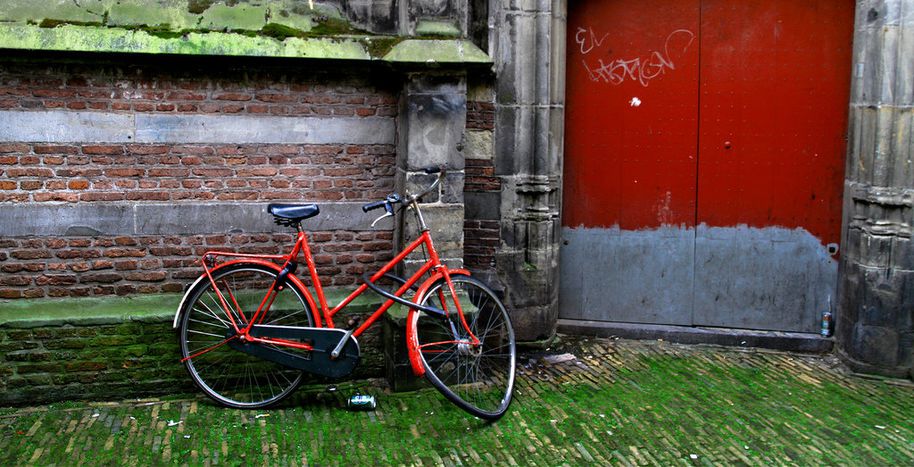 Image for cafebabel.com London is back - and supporting the British media's 'safer cycling campaign'