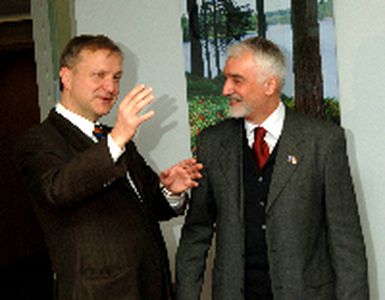 Image for Quel collante a prova di Balcani

