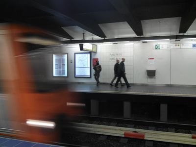 Image for Atentados en Bruselas: Maelbeek, un mes después