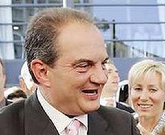 Image for Greeks don't snap in elections
