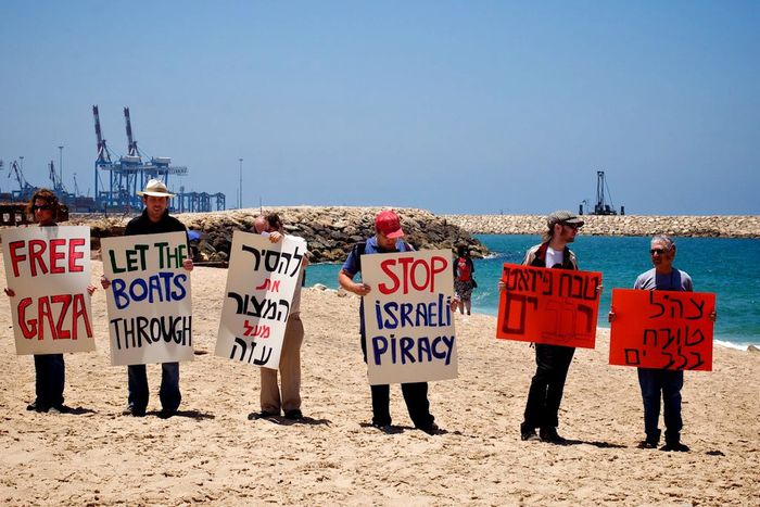 Image for Flotille de la liberté : une vague européenne accoste à Gaza 