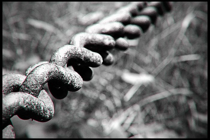 Image for "Háwar" significa "soccorso" e ha bisogno d'aiuto