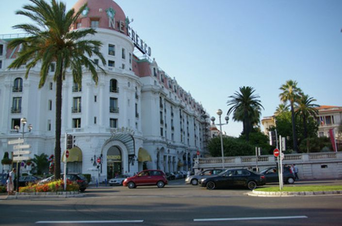 Image for Niza: más inmobiliarias que supermercados