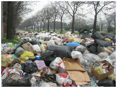Image for It's not just rubbish in Naples
