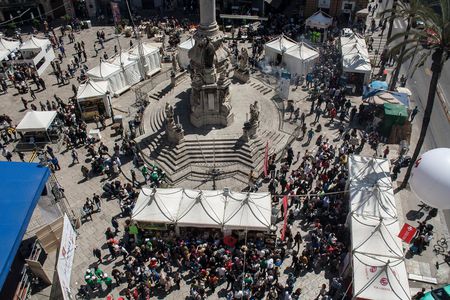 Image for Panormvs Street Food Festival, l'arte dello "schiticchio"
