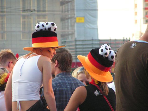 Image for Dlaczego Niemcy śpiewają „Schland”?