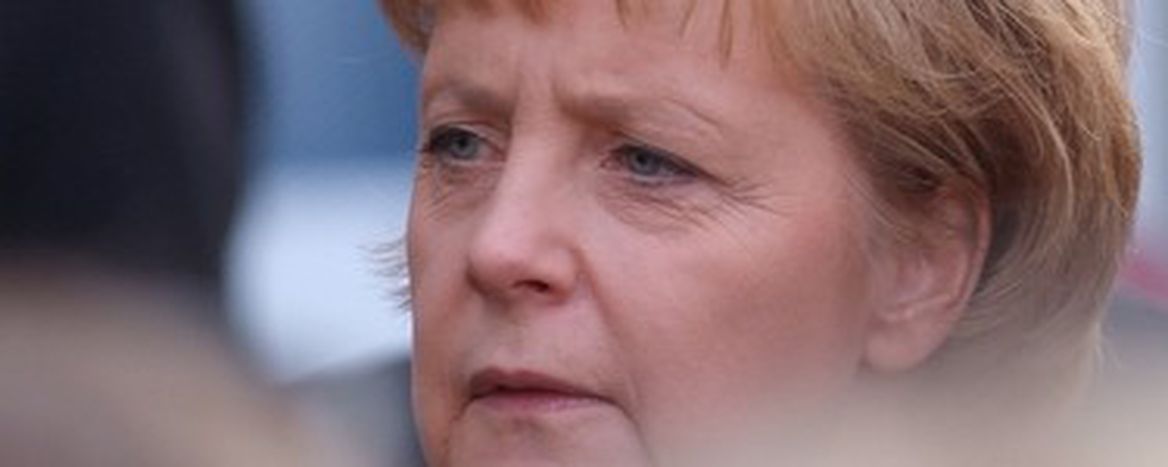 Image for Video, Berlusconi fa cucù alla Merkel
