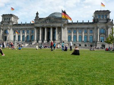 Image for ELECTORALLEMAND : Allemagne : la campagne démarre (enfin)