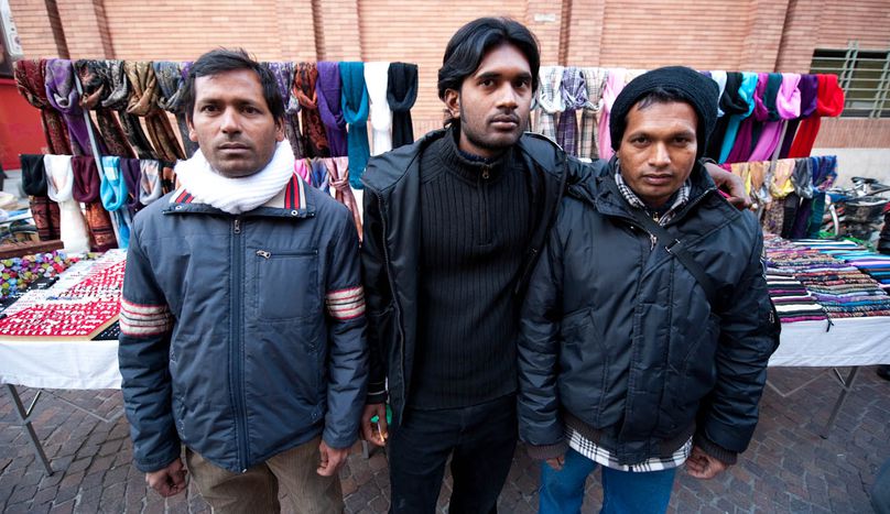 Image for Immigrati a Torino: storie di successo e di crisi