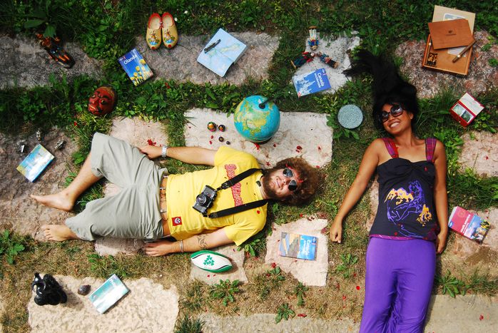 Image for Les guides de voyages européens se mettent au numérique