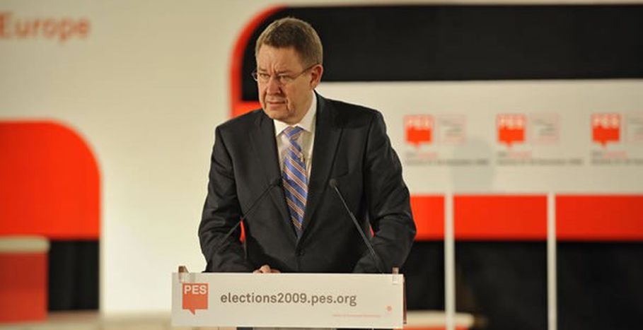 Image for Poul Nyrup Rasmussen: “la ideología conservadora es oportunista”